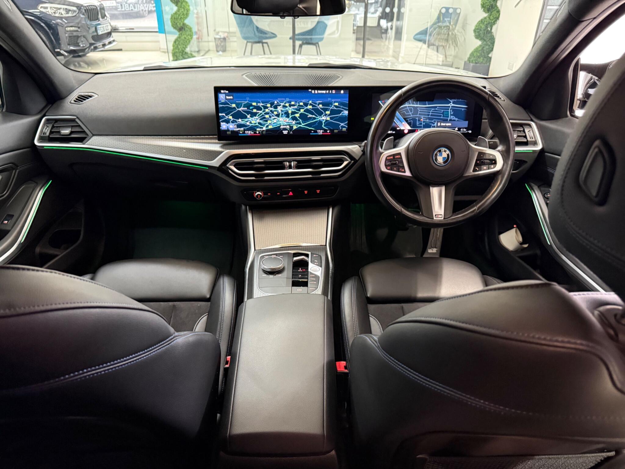 BMW 3 Series view 7