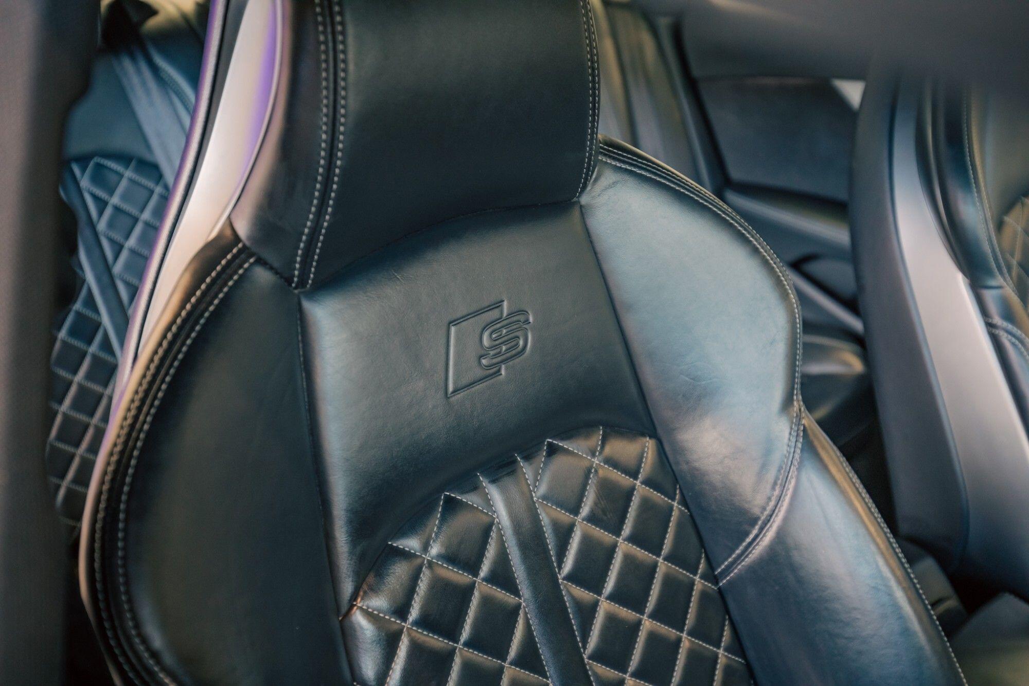 Audi S5 view 8
