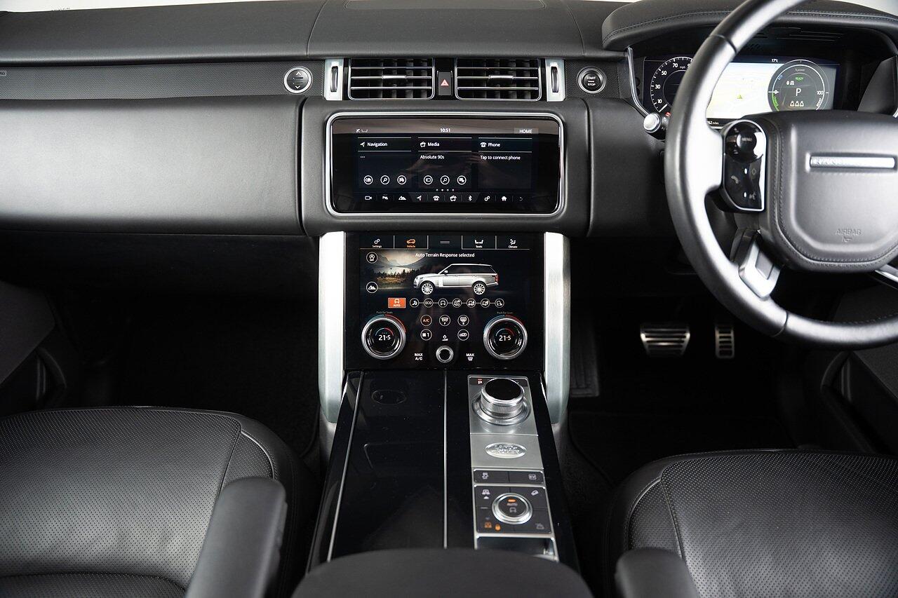 Land Rover Range Rover view 29