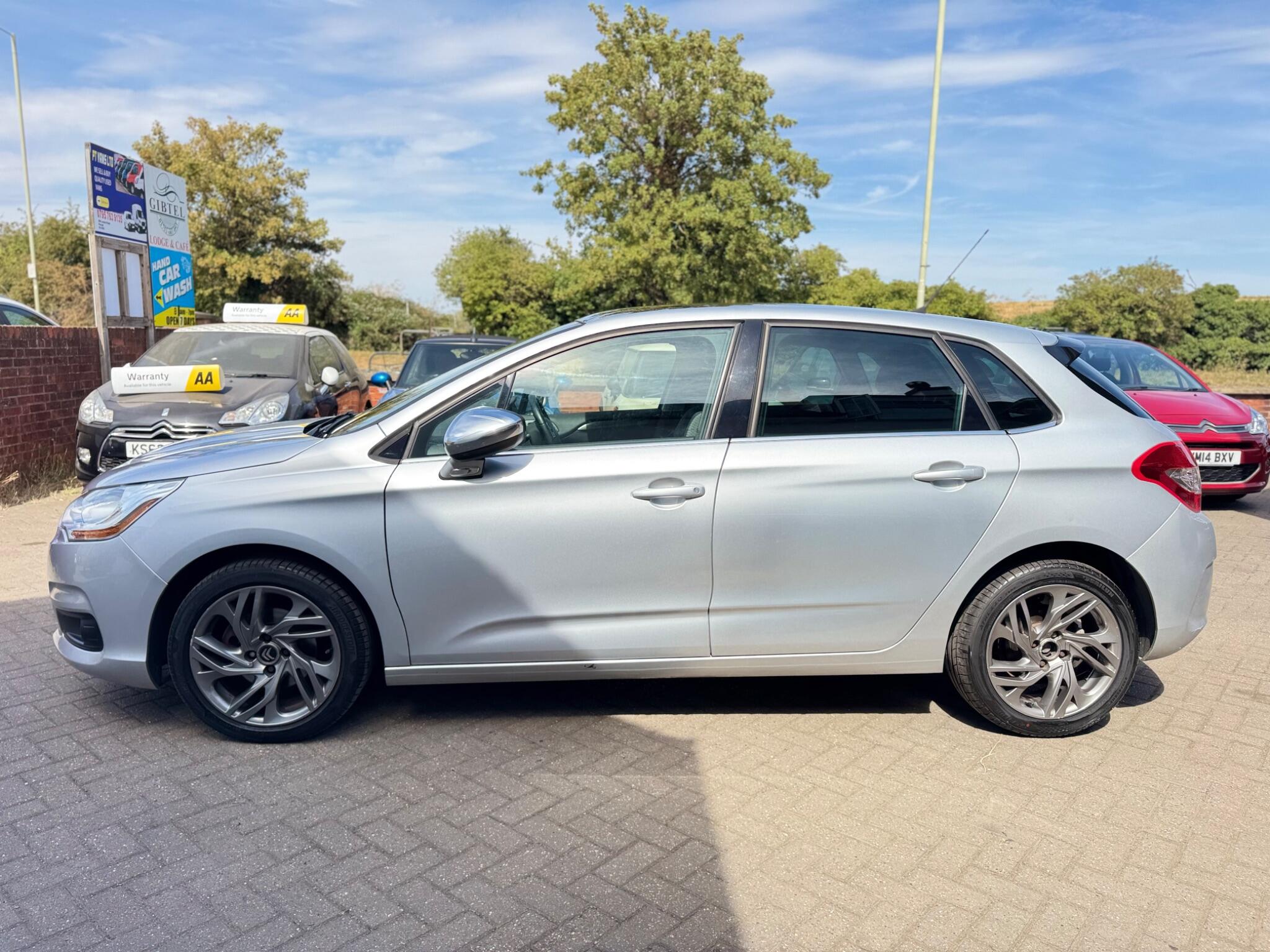 Citroen C4 view 5