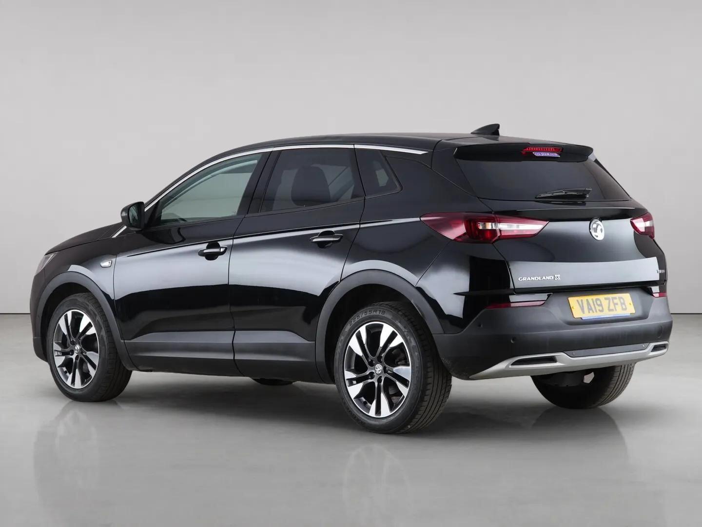 Vauxhall Grandland X view 8