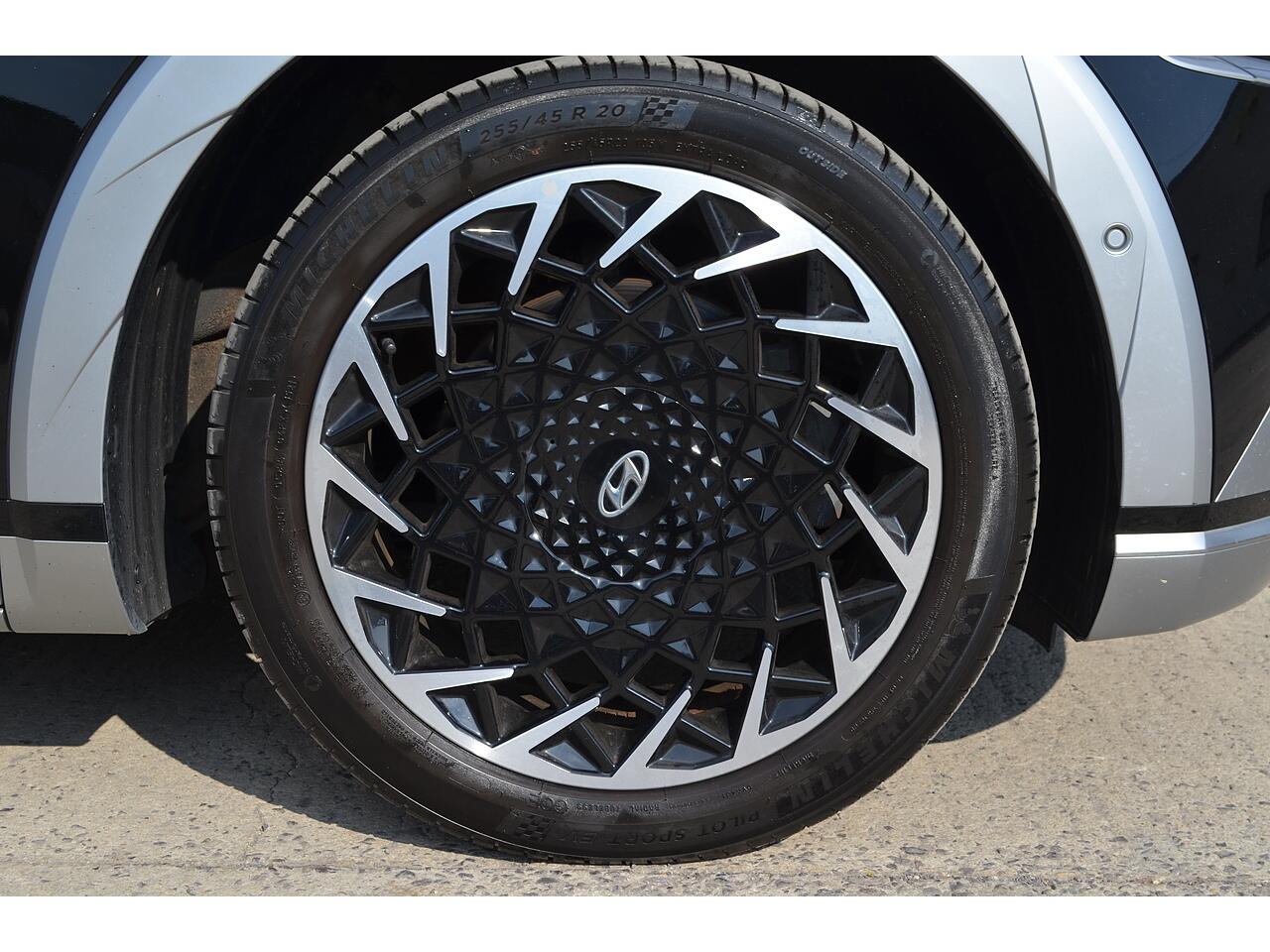 Hyundai Ioniq 5 view 37