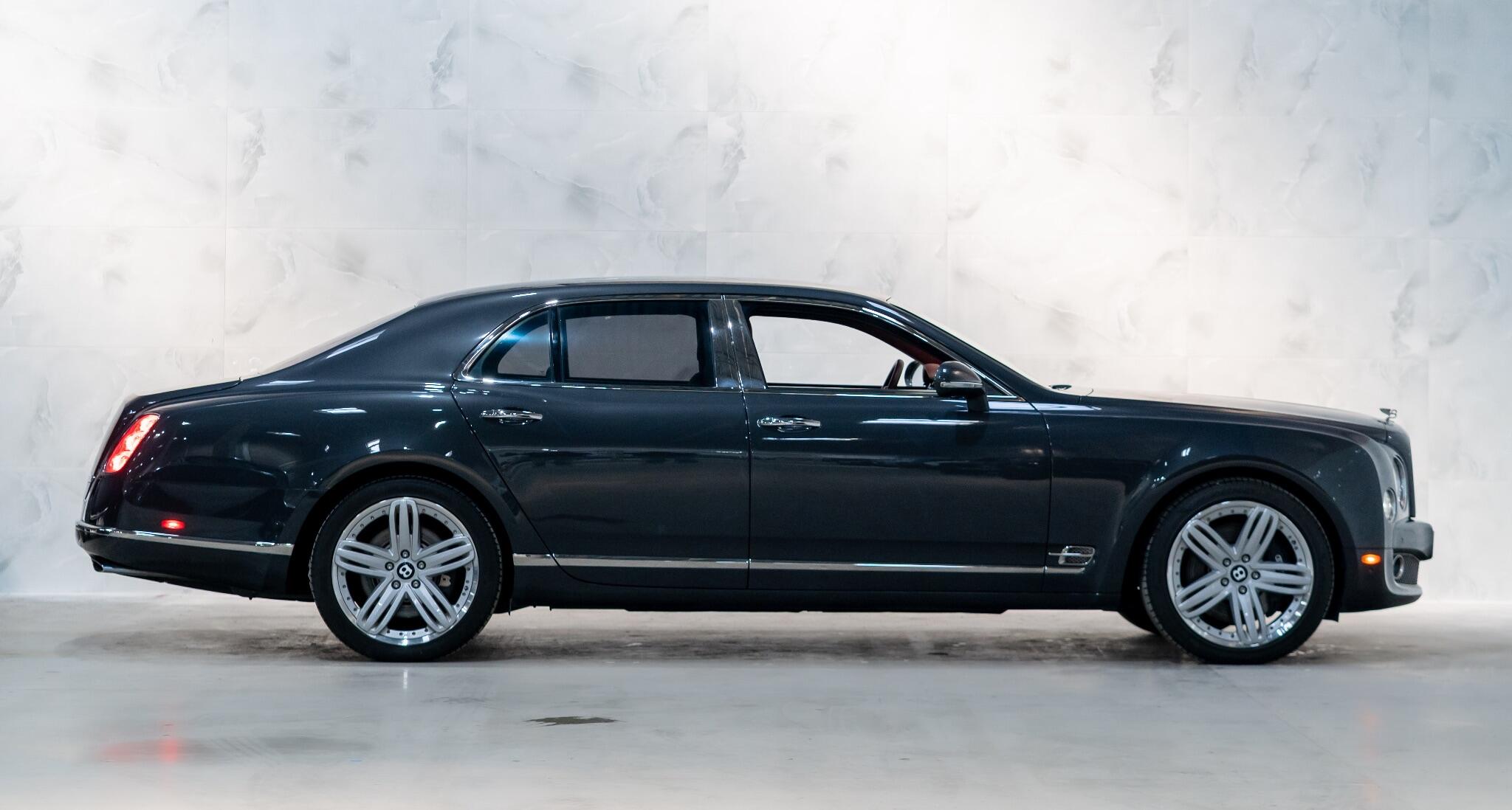 Bentley Mulsanne view 7
