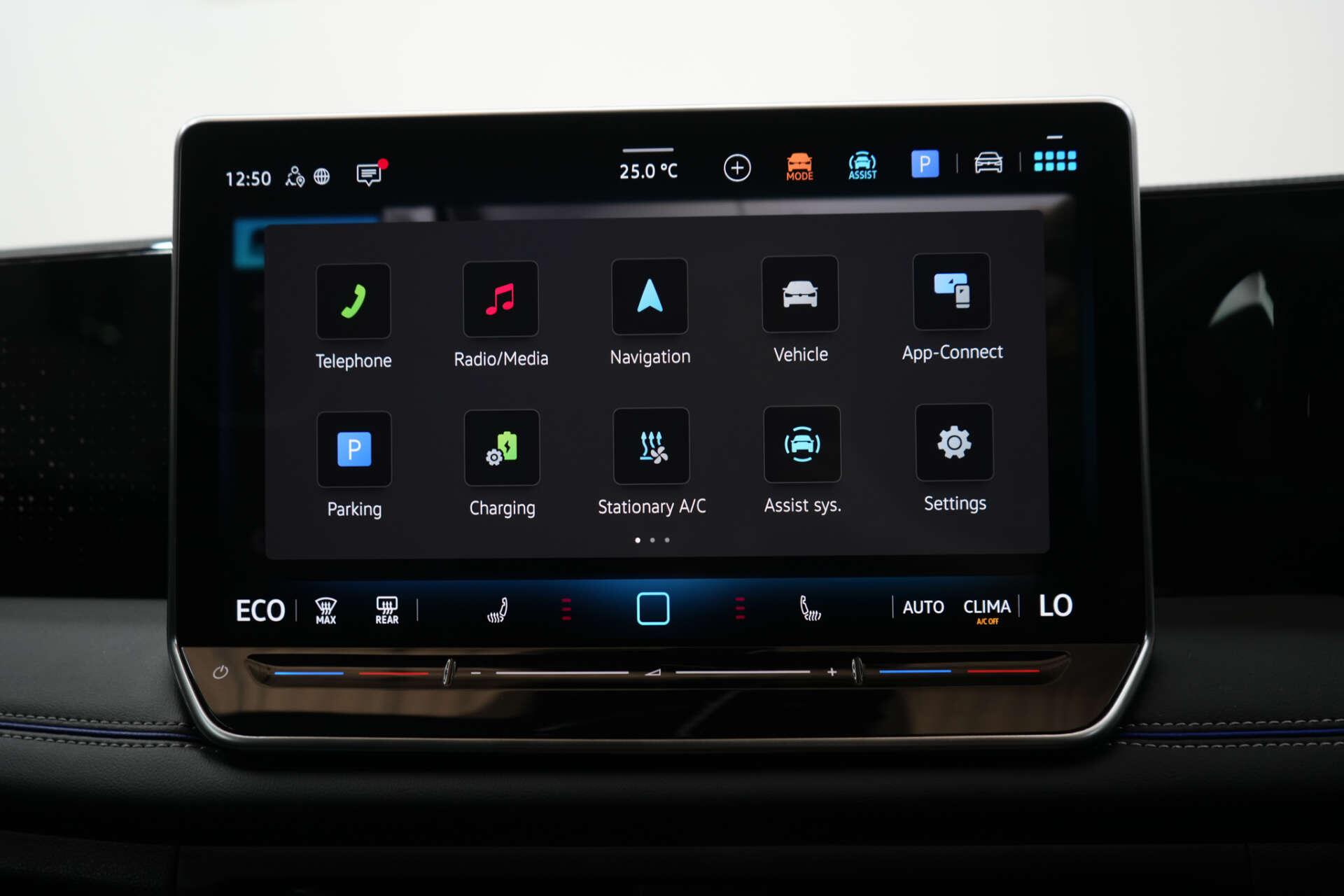 Volkswagen Tiguan view 32