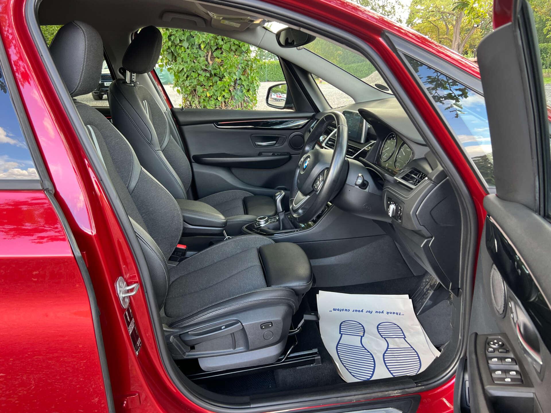 BMW 2 Series view 11
