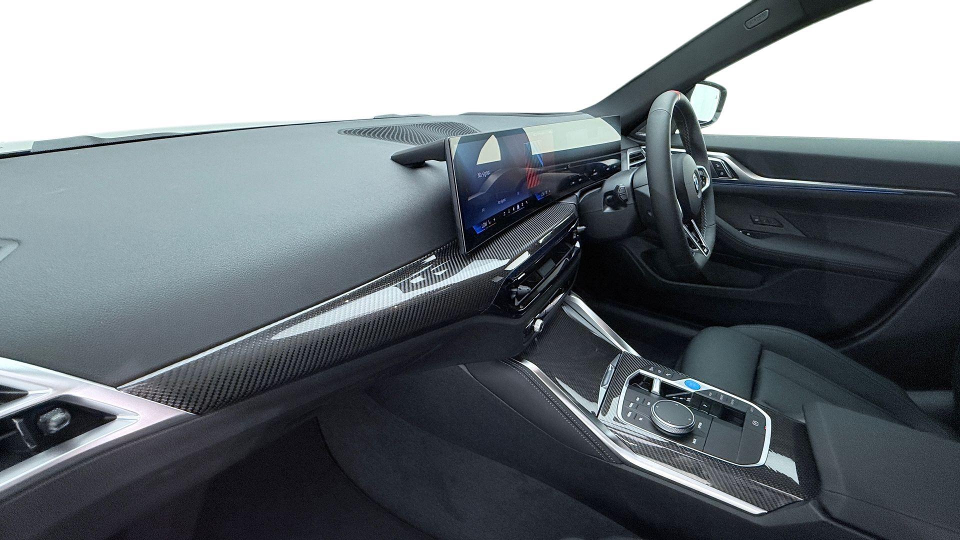 BMW i4 view 7