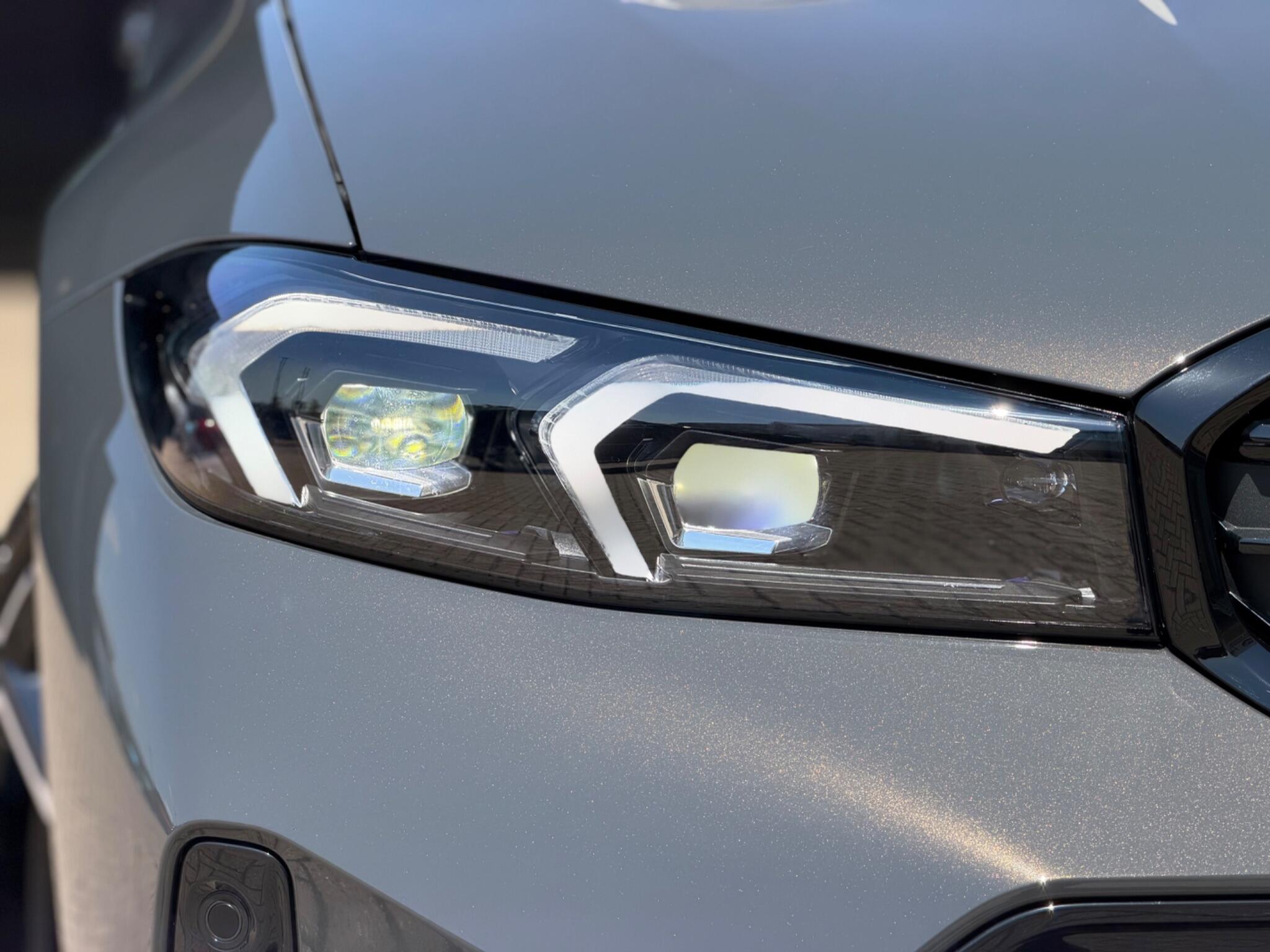 BMW 3 Series view 40
