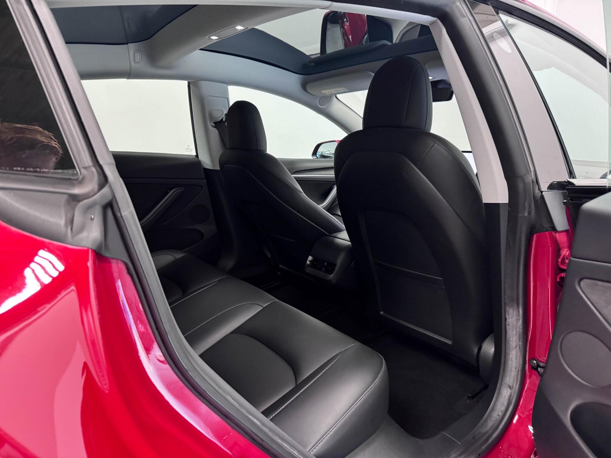 Tesla Model 3 view 14