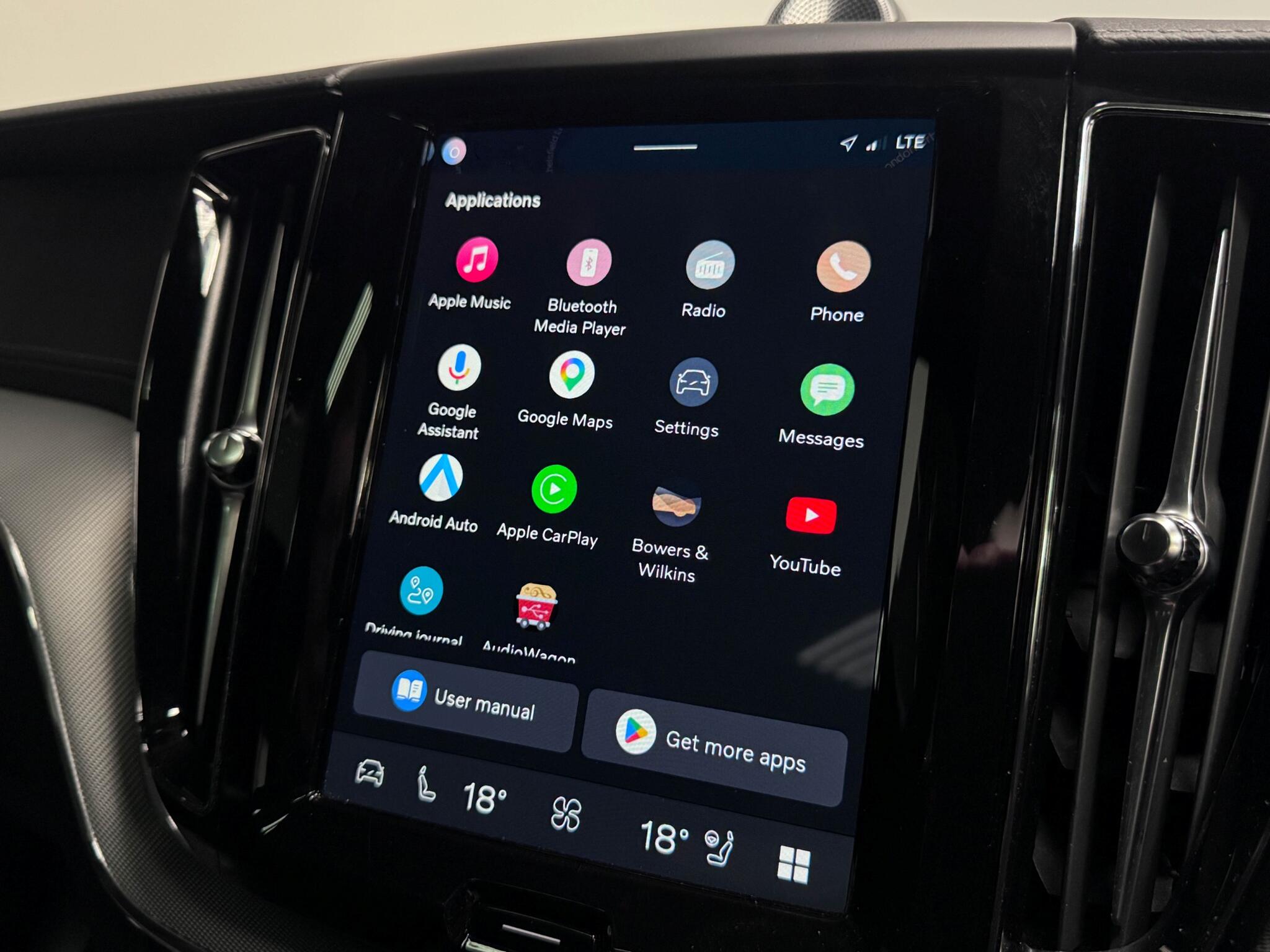 Volvo XC60 view 12