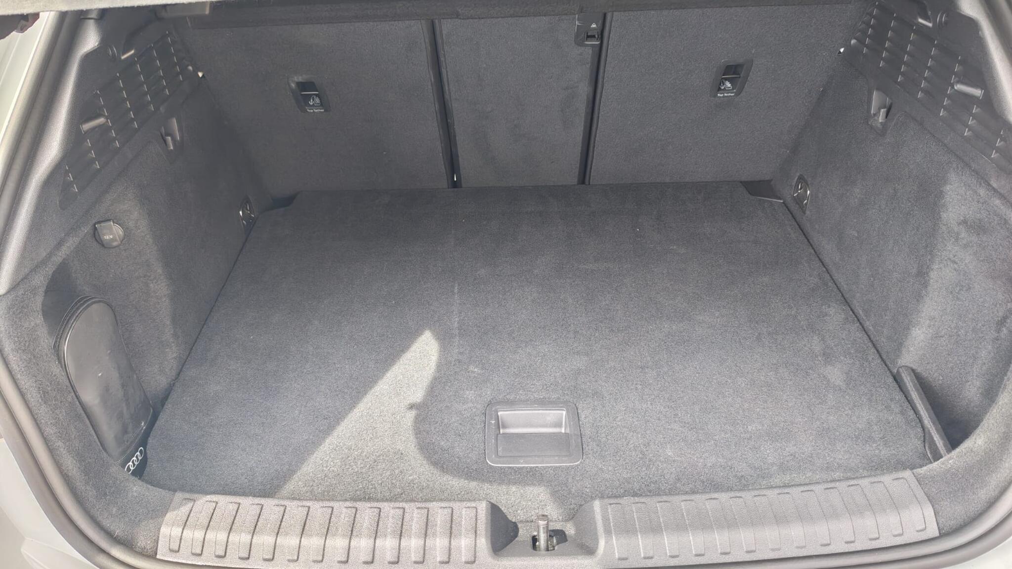 Audi Audi S3 view 8
