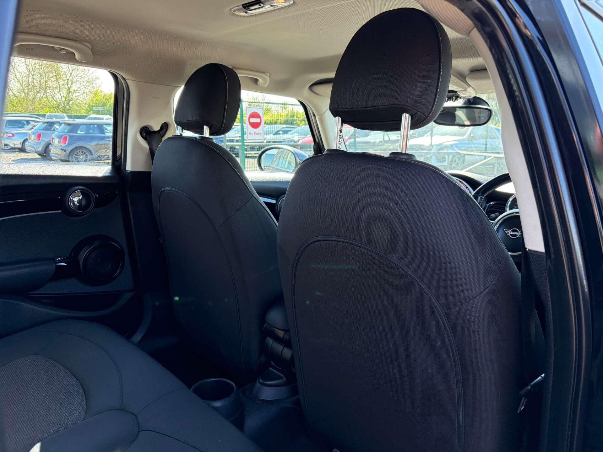 Mini Cooper view 29