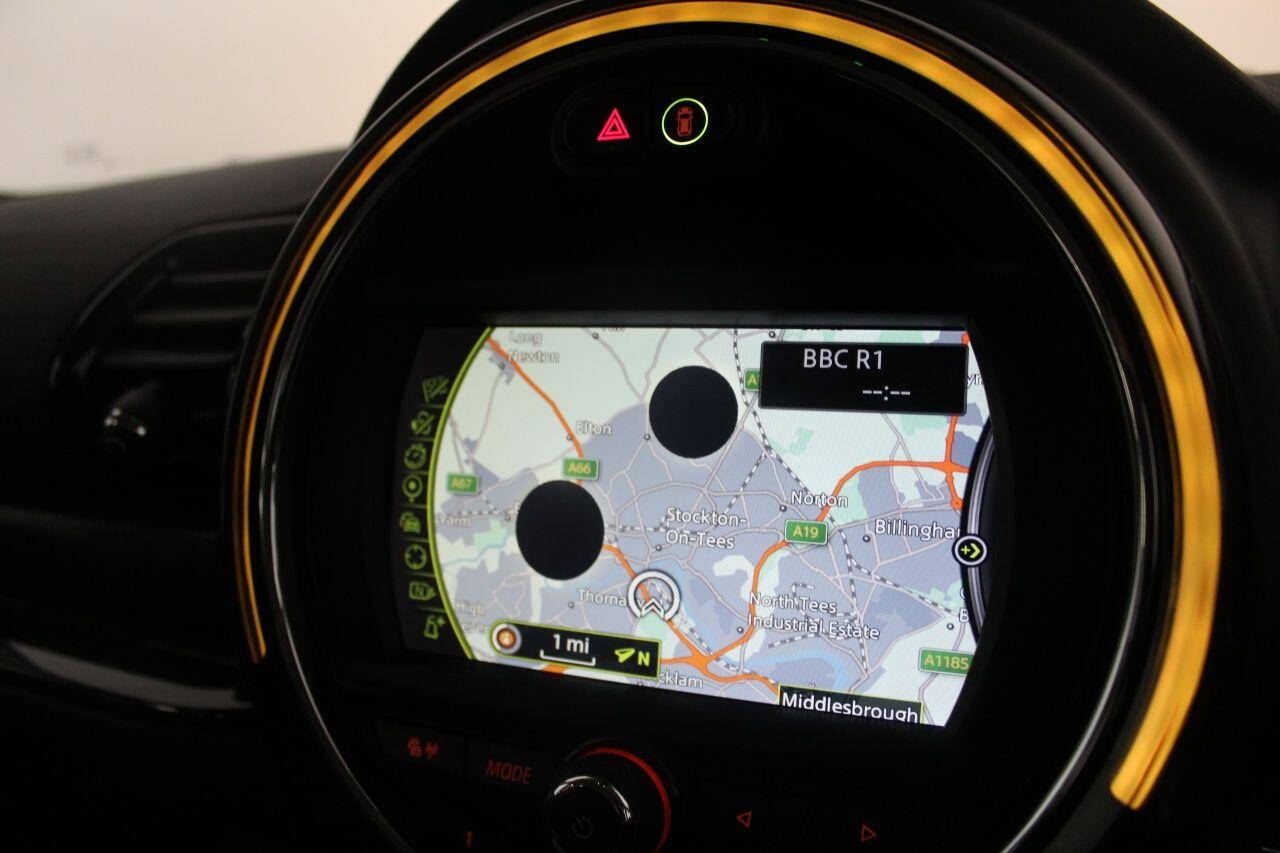 MINI Clubman view 34