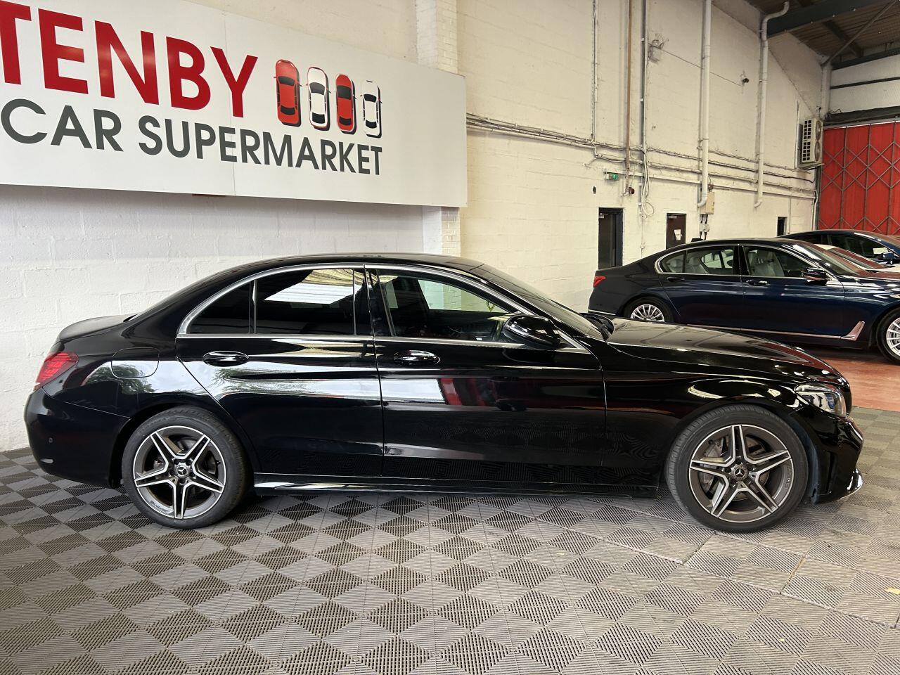 Mercedes-Benz C Class view 11