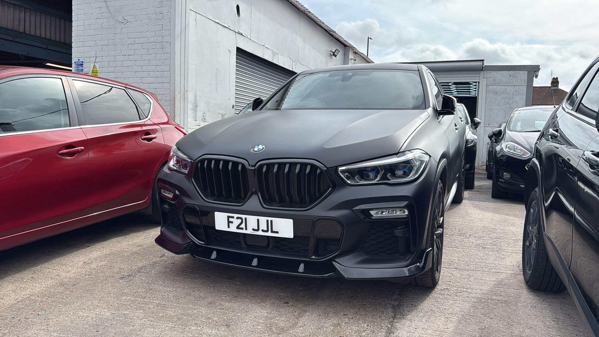 BMW X6 main image