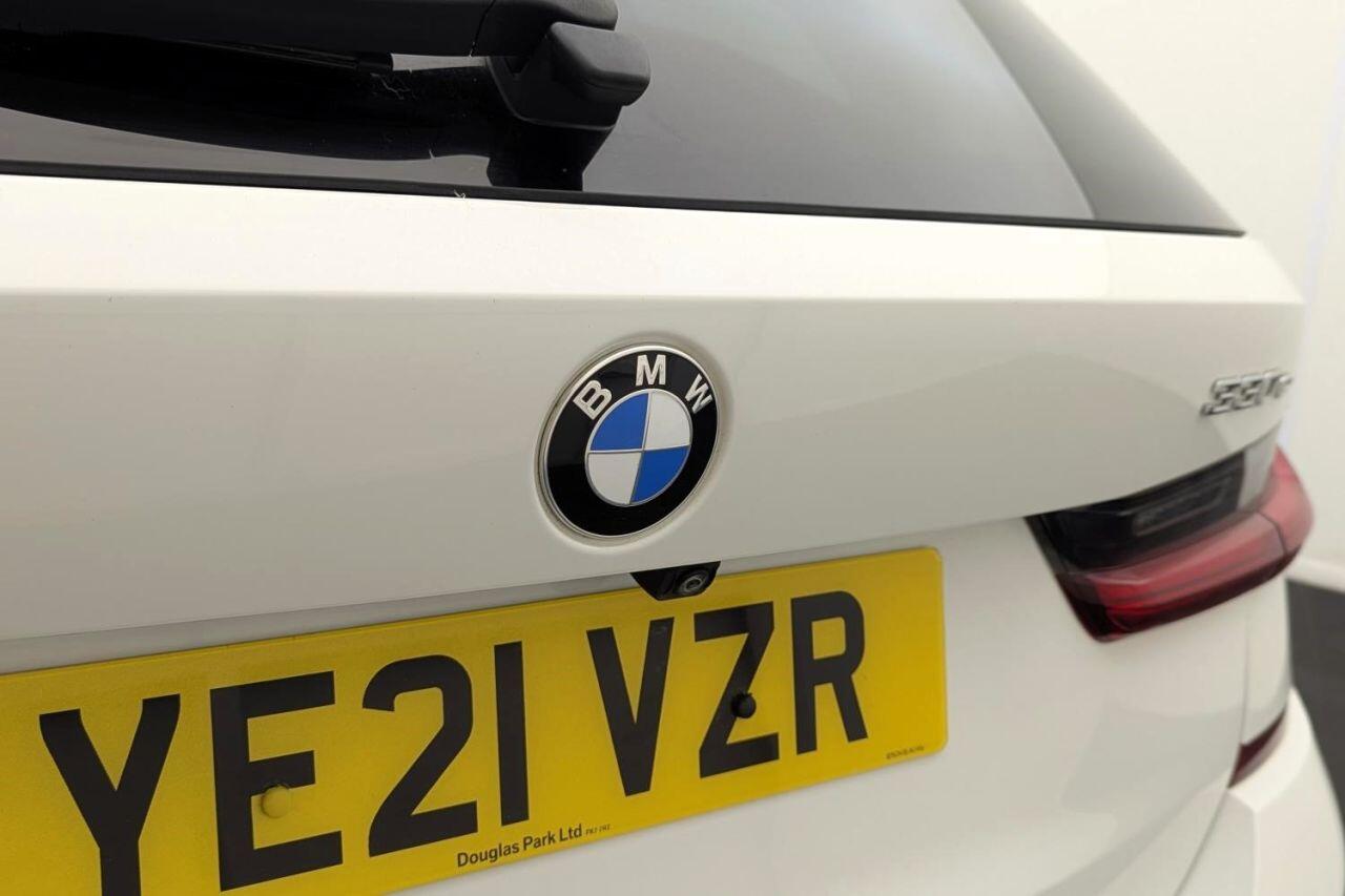 BMW 3 Series view 49