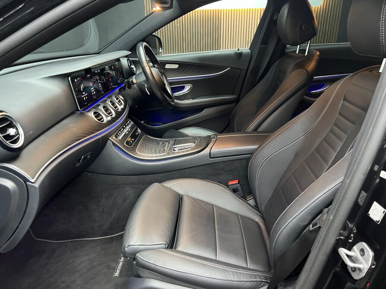 Mercedes-Benz E-Class view 28