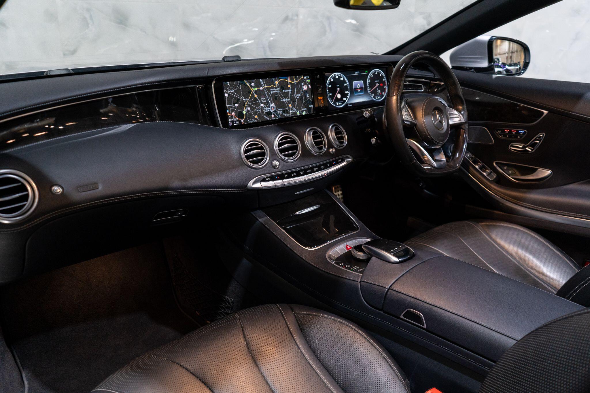Mercedes-Benz S-Class view 13