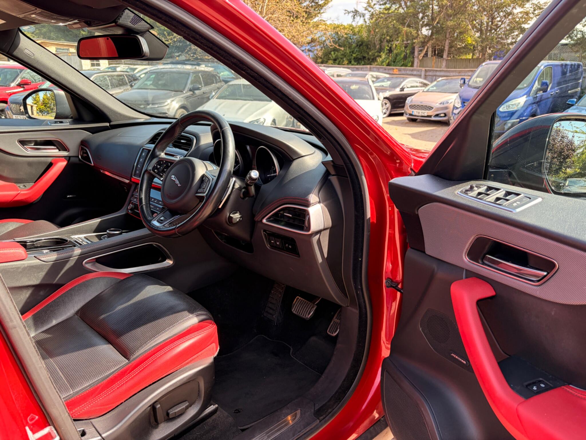 Jaguar F-Pace view 9