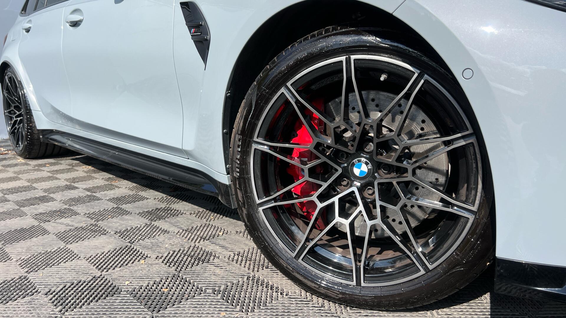 BMW M3 view 25