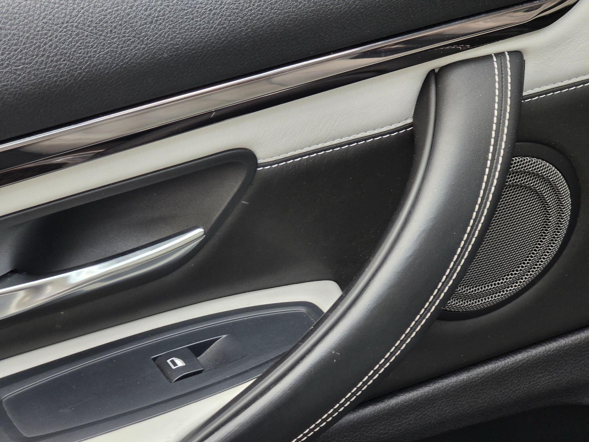 BMW M4 view 32