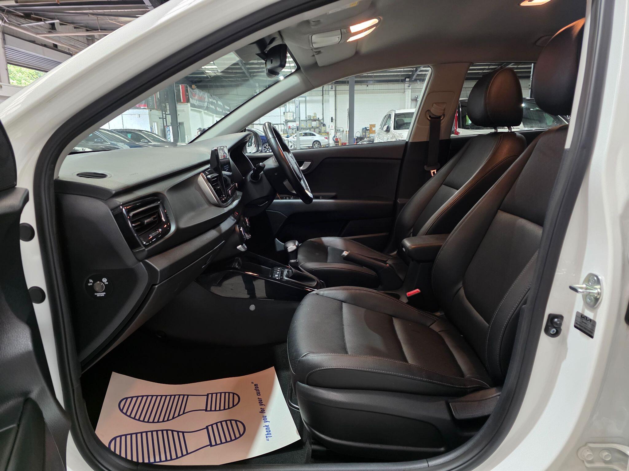 Kia Rio view 24