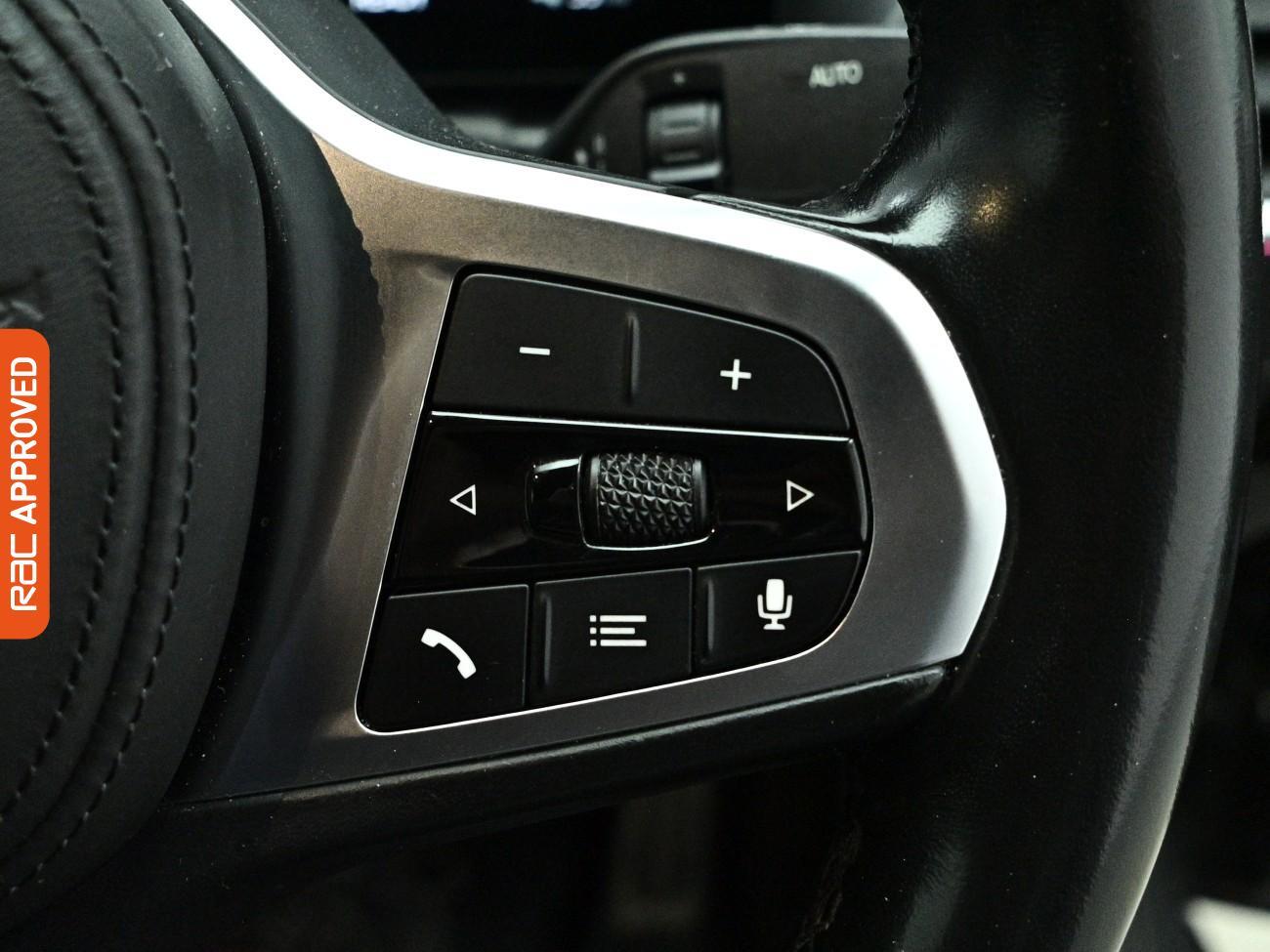 BMW I4 view 23