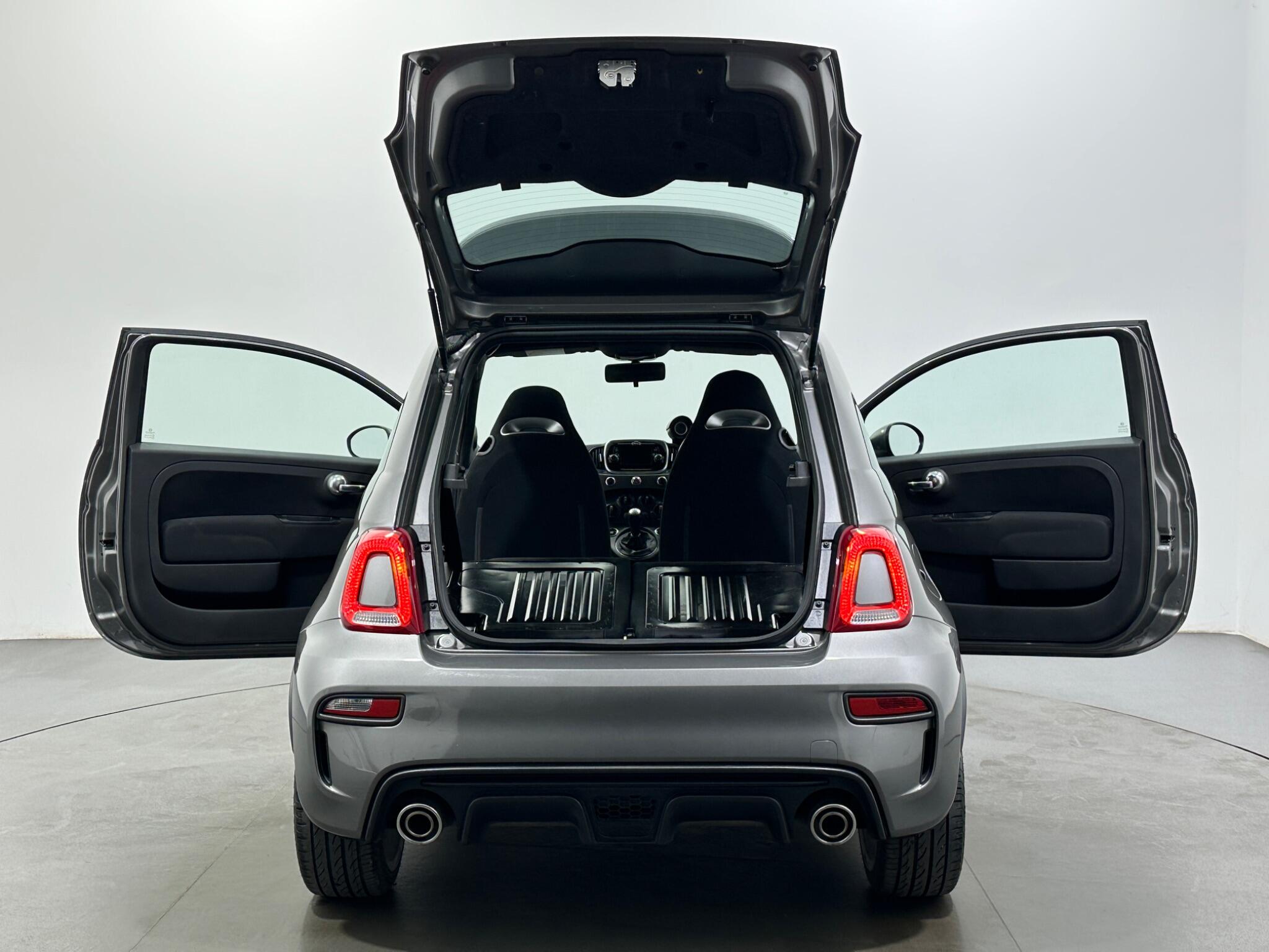 Abarth 595 view 35