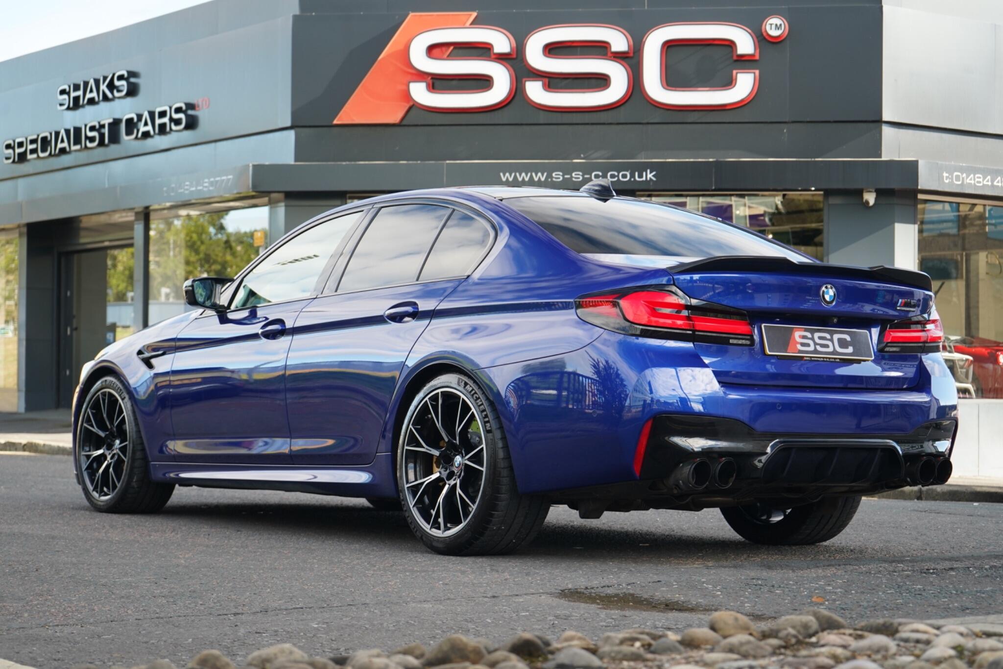 BMW M5 view 2