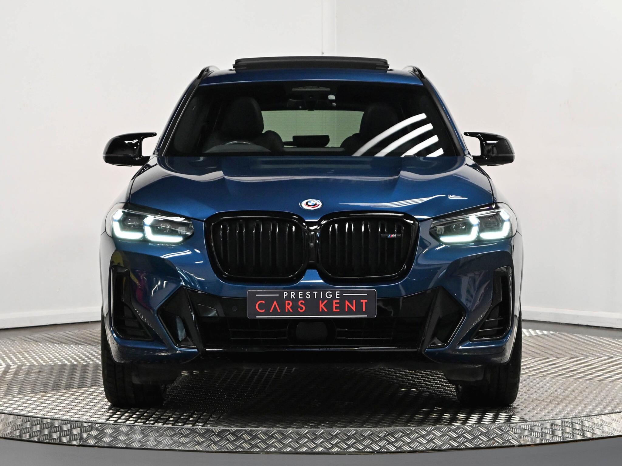 BMW X3 view 18