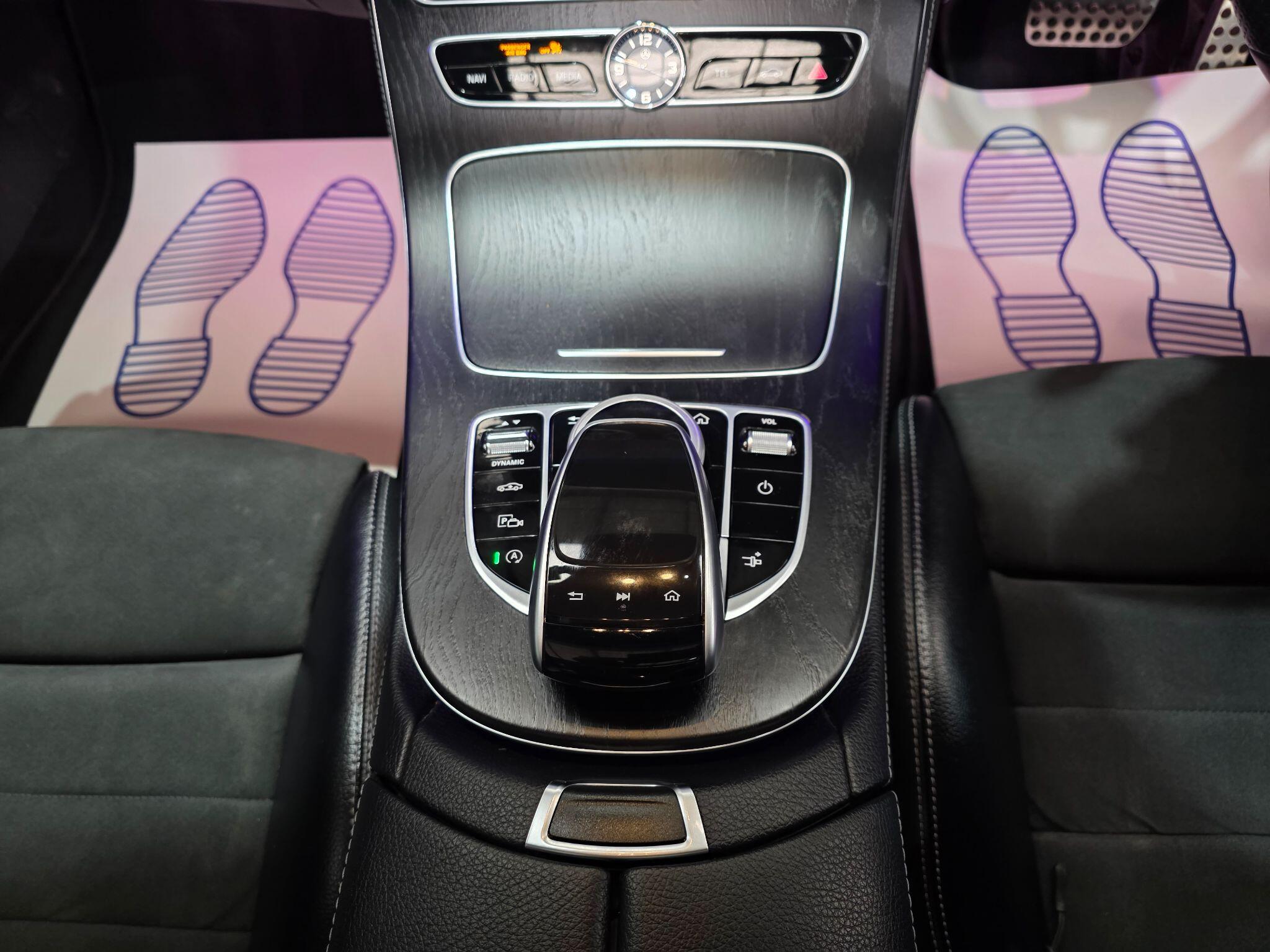 Mercedes-Benz E Class view 12