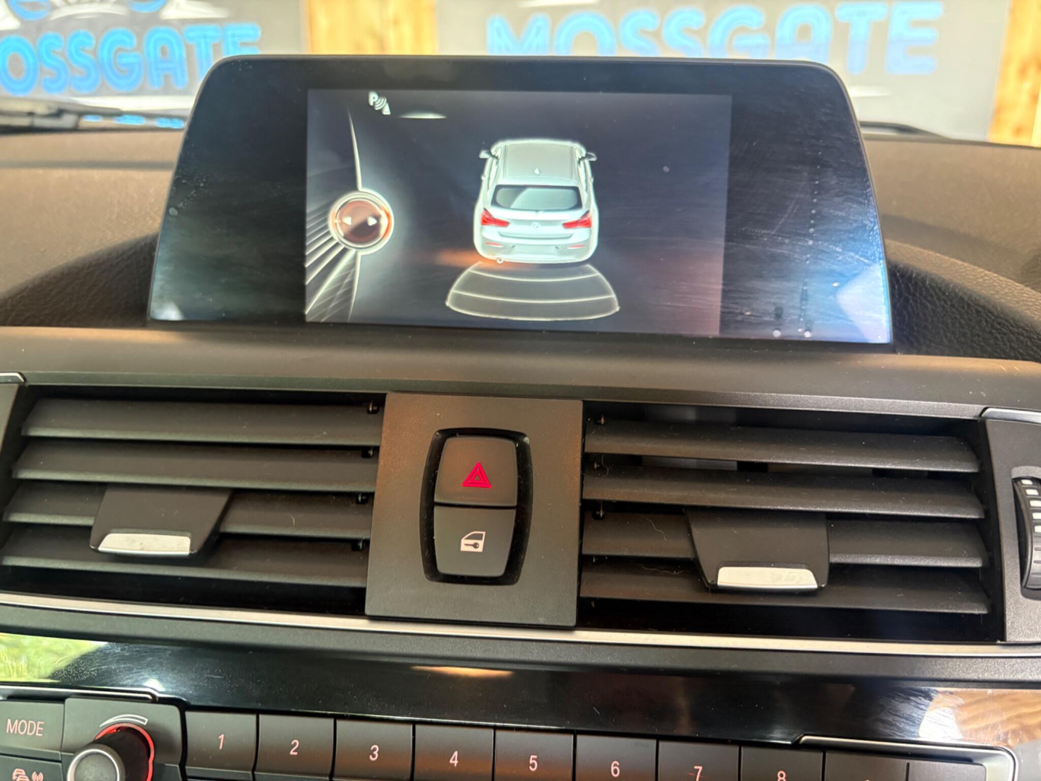 BMW 1 Series view 18