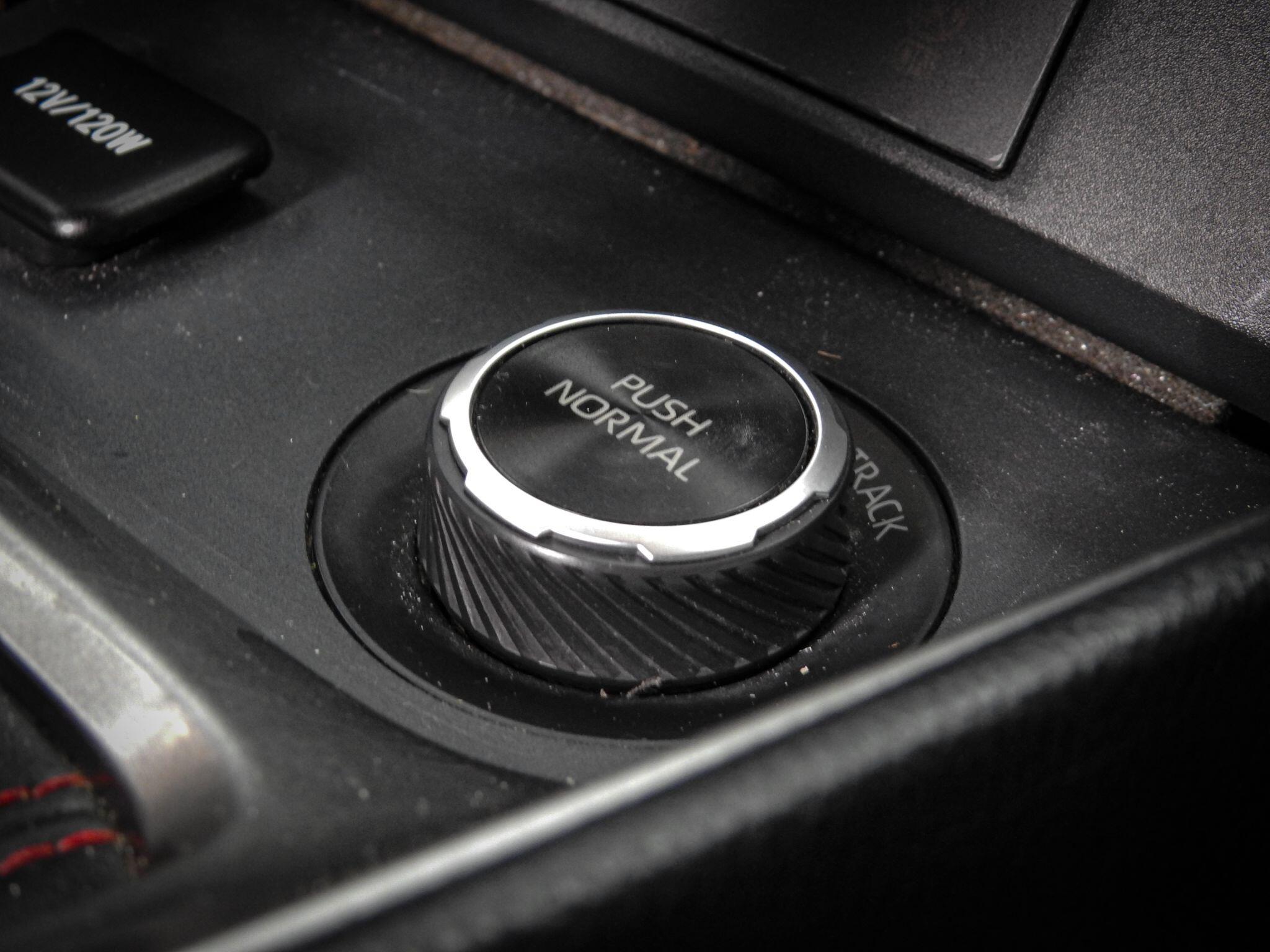 Toyota Yaris view 35