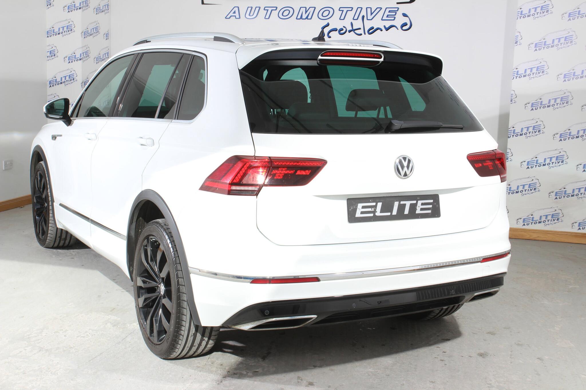 Volkswagen Tiguan view 12