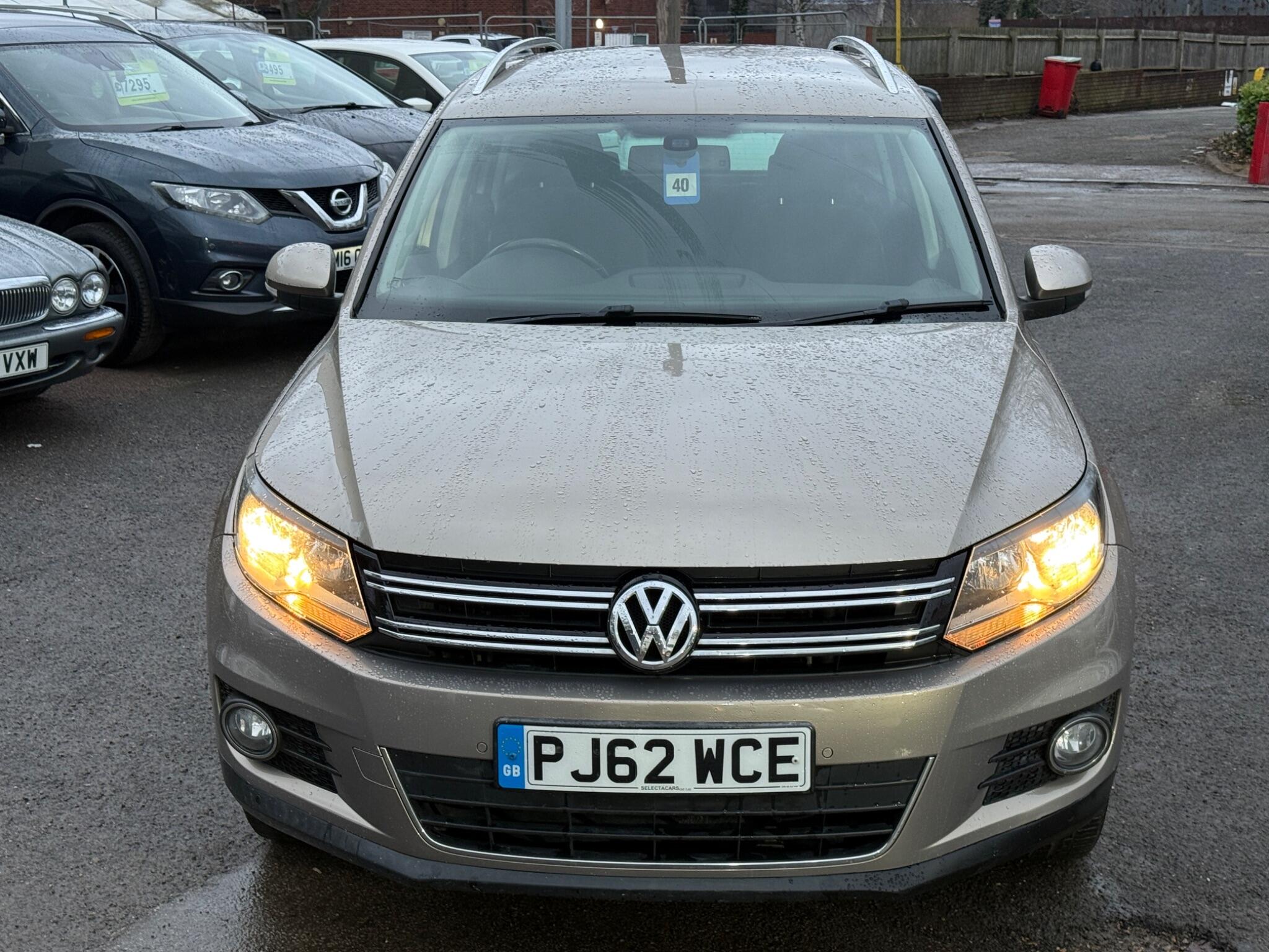 Volkswagen Tiguan - Image 8