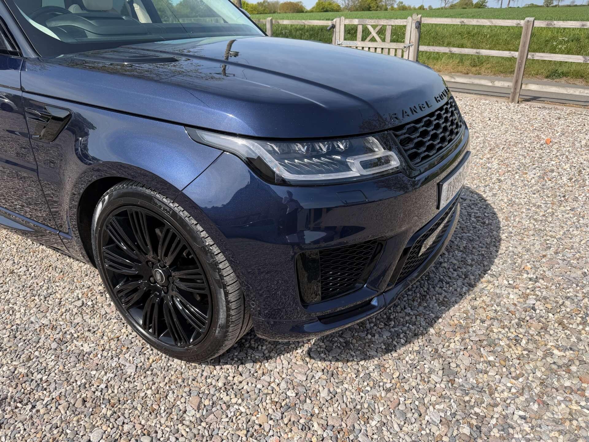 Land Rover Range Rover Sport view 12