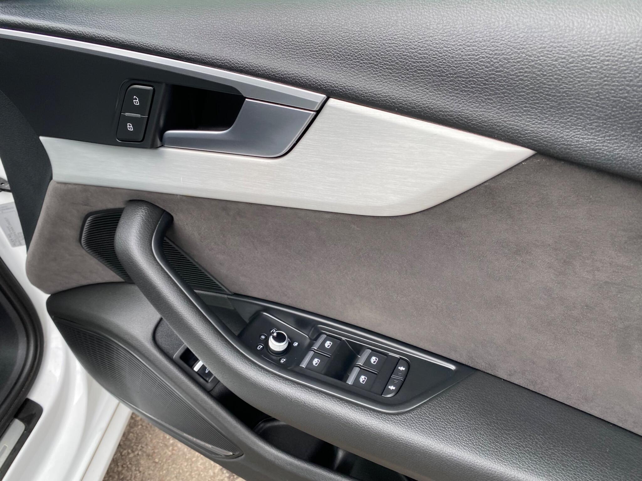 Audi A4 Avant view 33