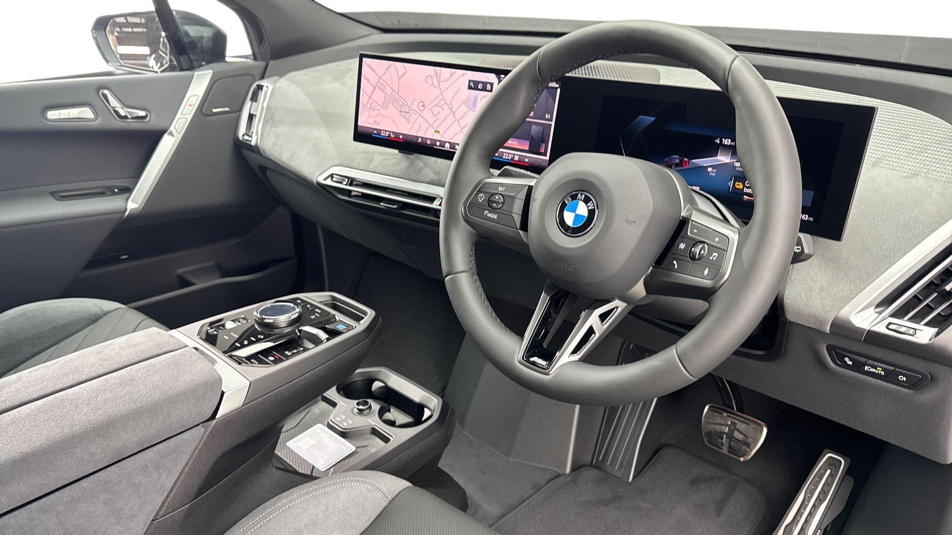 BMW iX view 6