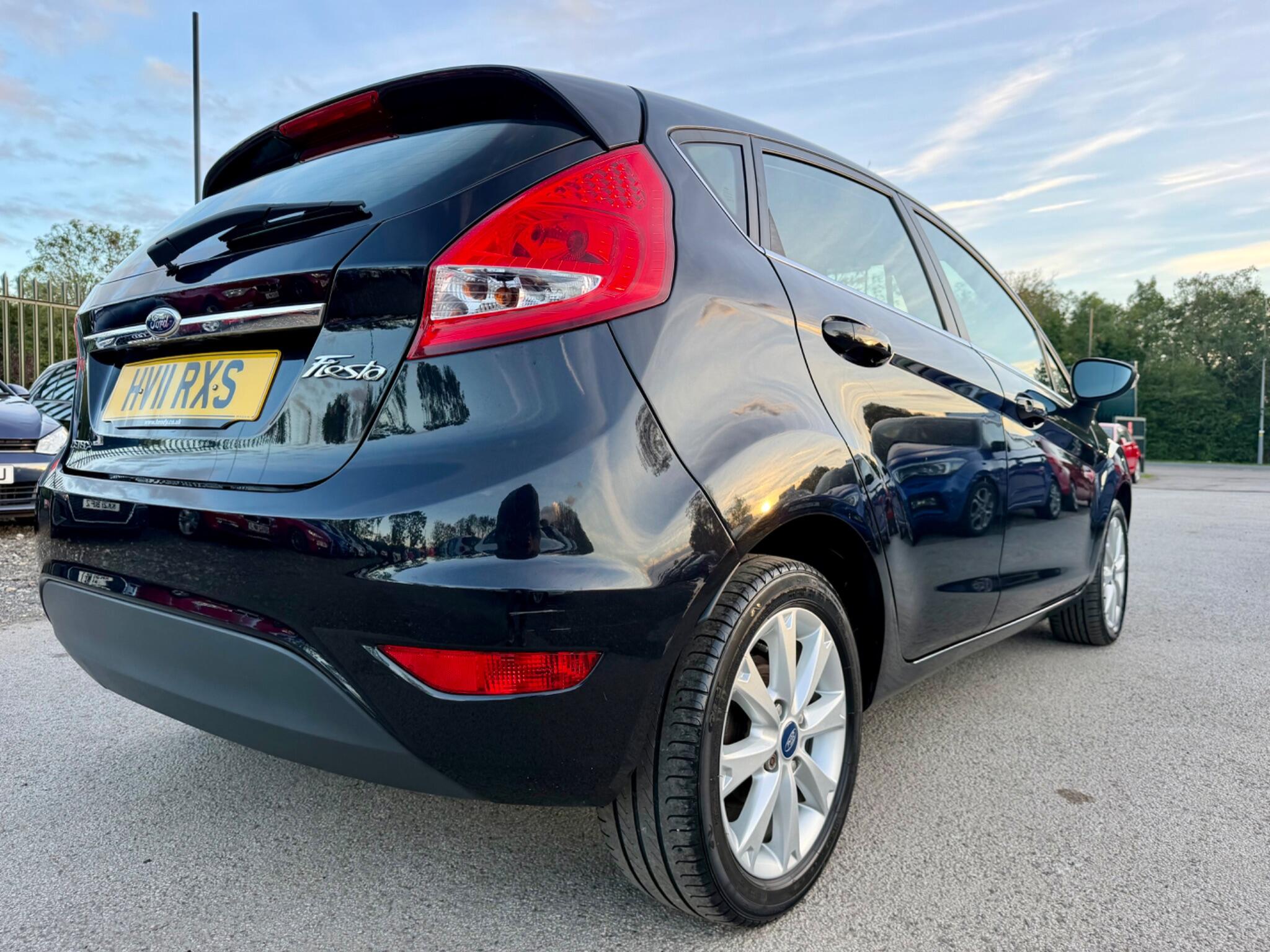 Ford Fiesta view 22