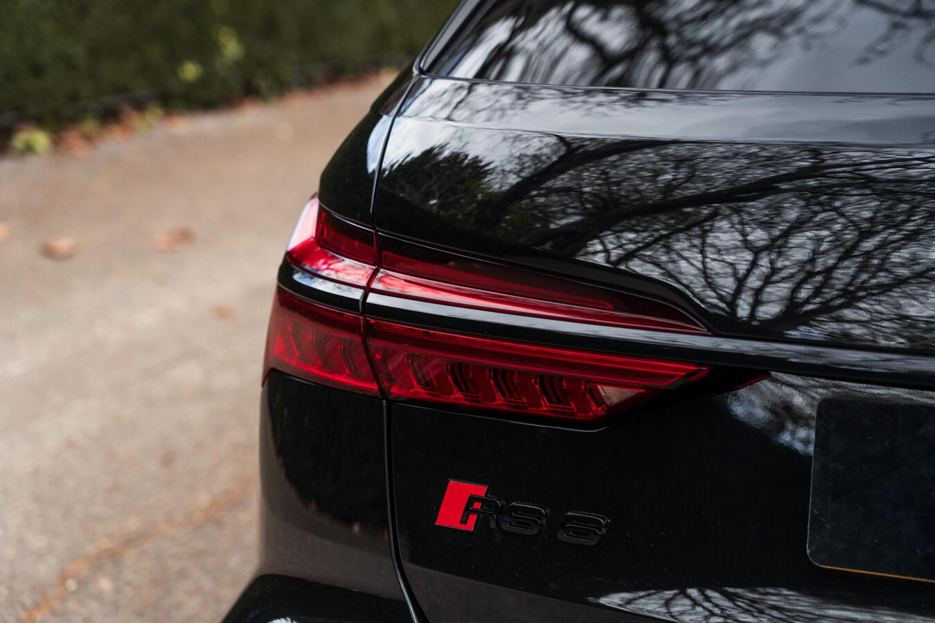 Audi RS6 Avant view 15