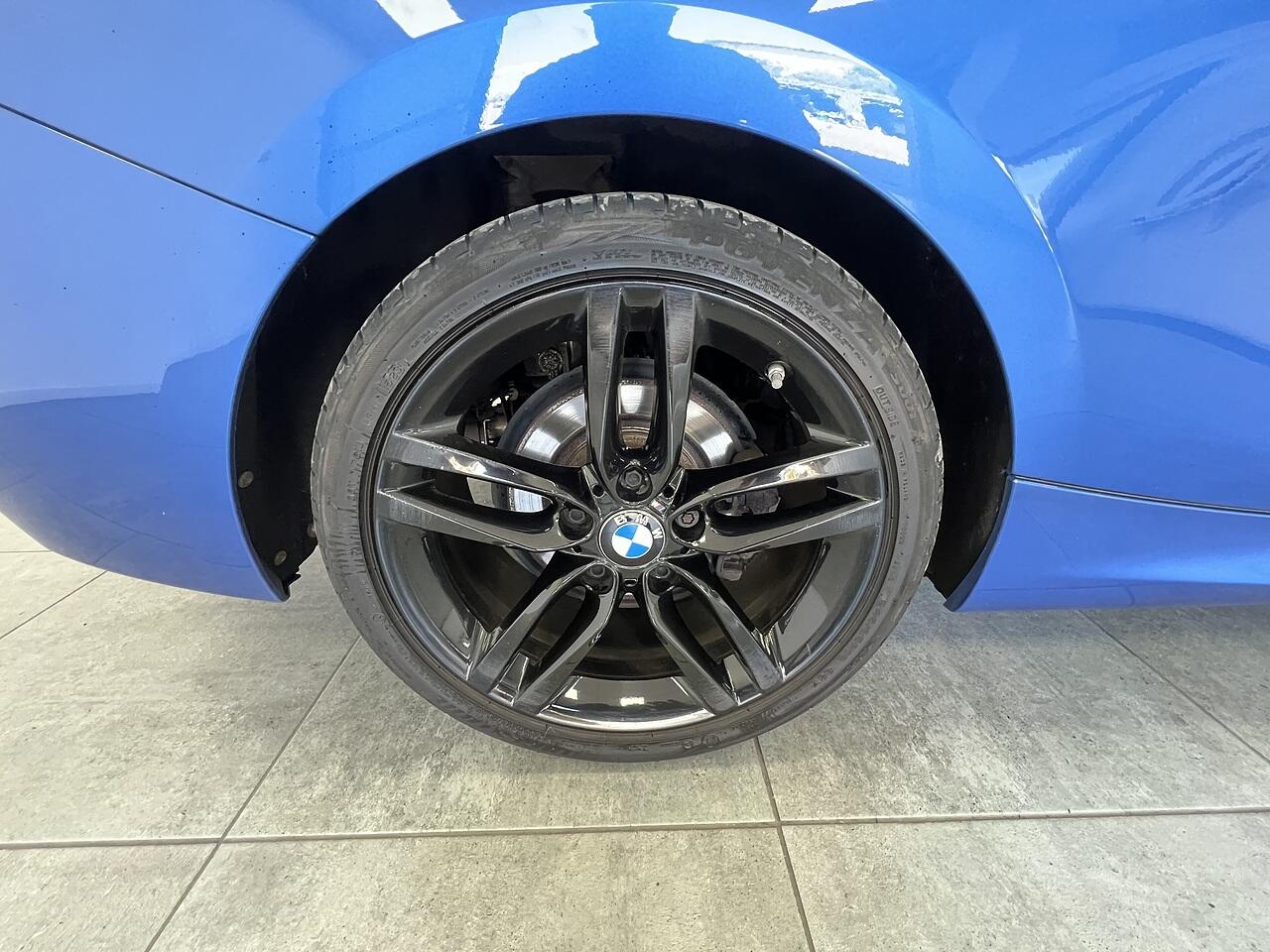 BMW 2 Series view 20
