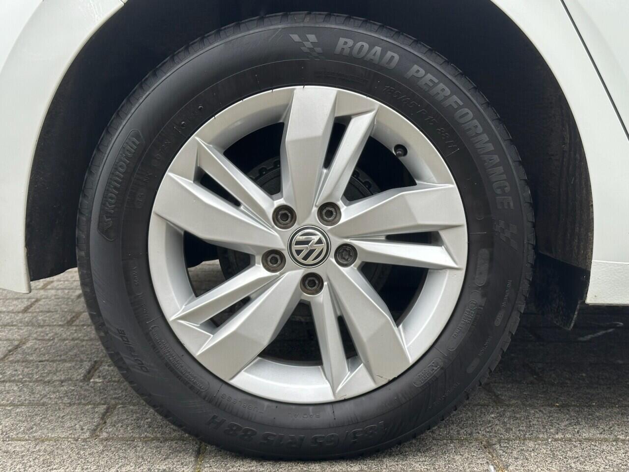 Volkswagen Polo view 47