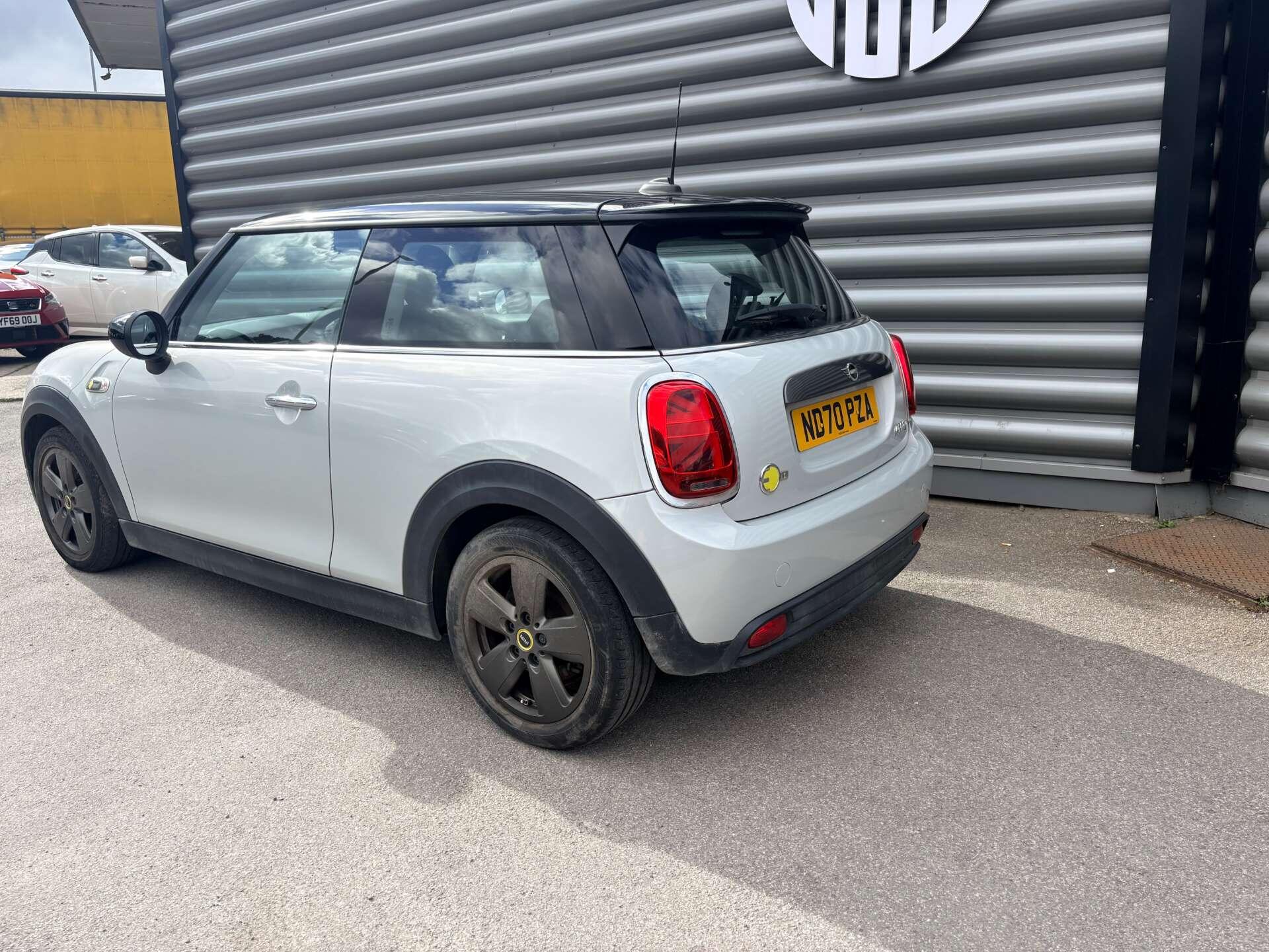 Mini Electric Hatch view 3