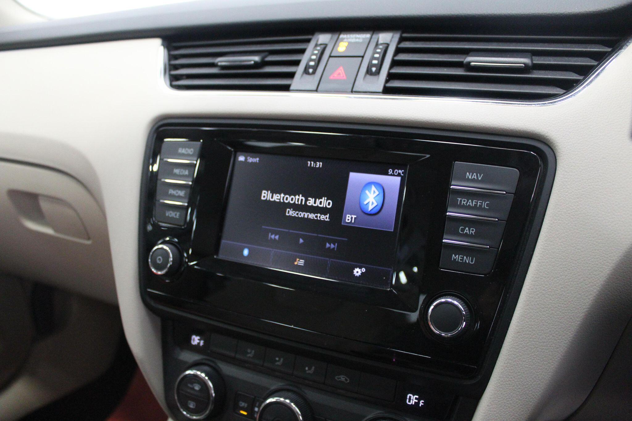 Skoda Octavia view 35