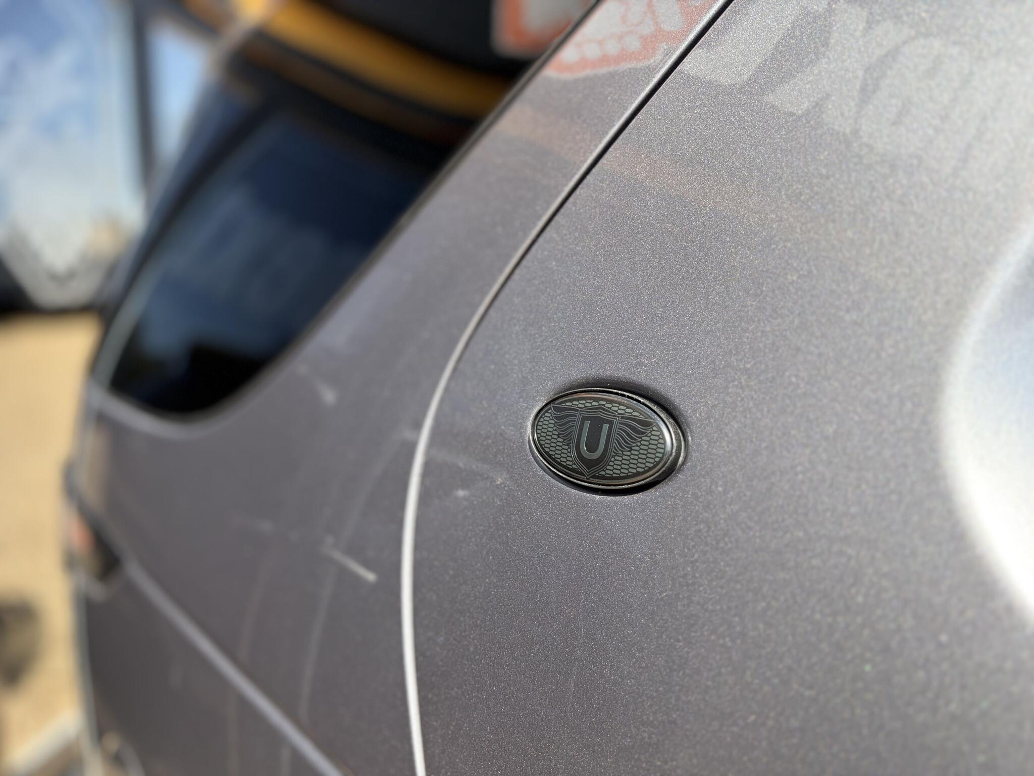 Land Rover Discovery 3 view 12