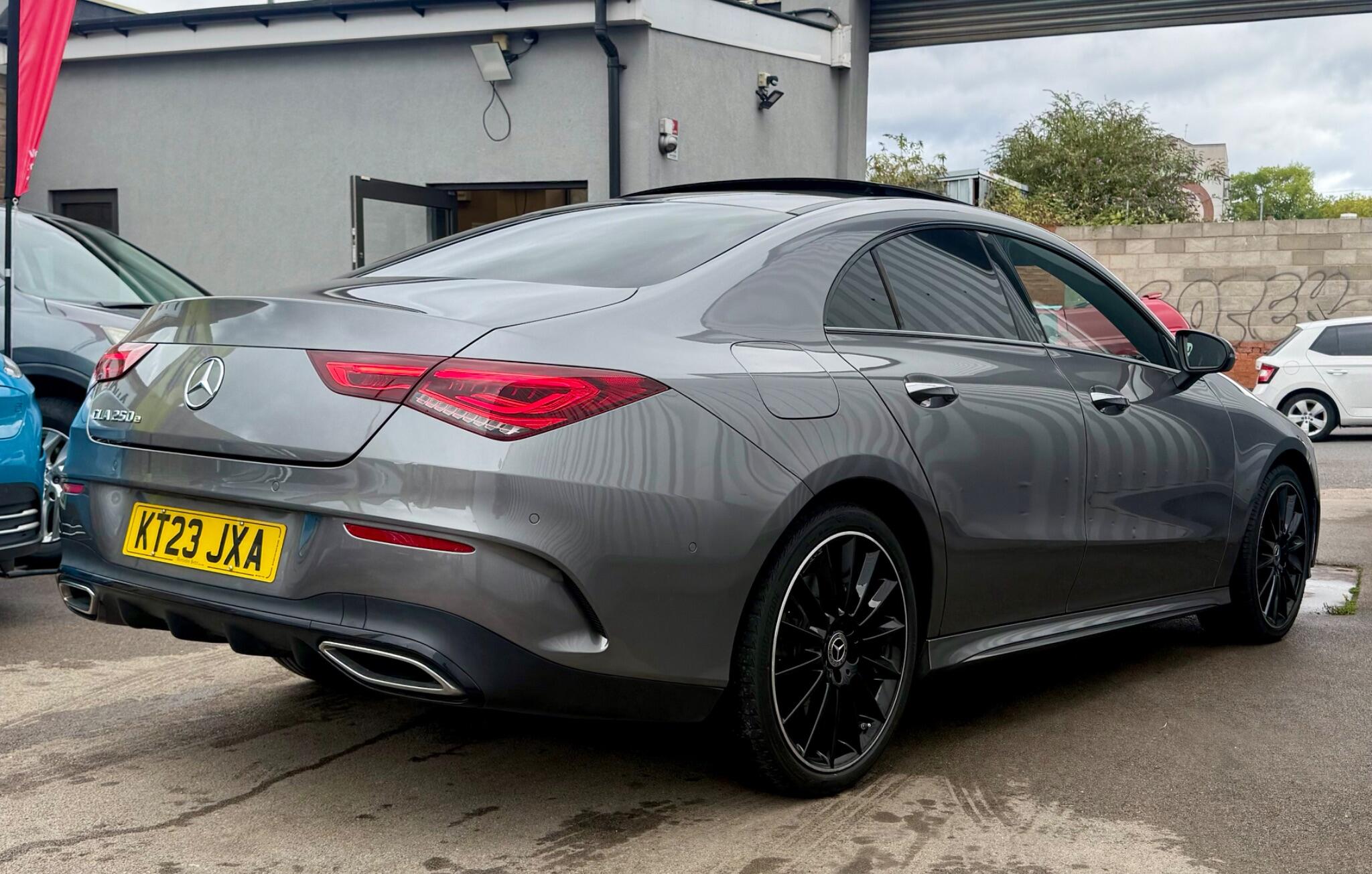 Mercedes-Benz Cla view 9