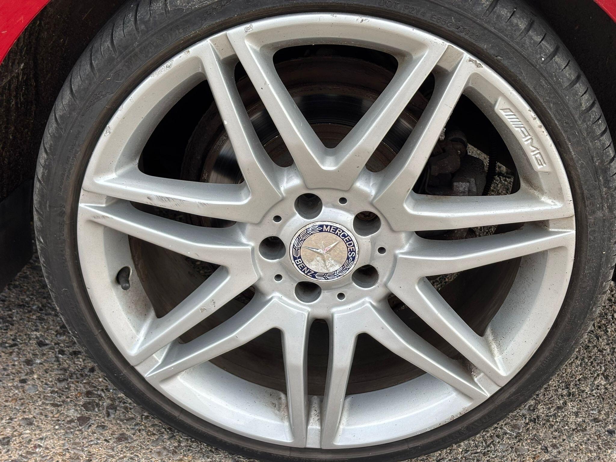 Mercedes-Benz E-Class view 31