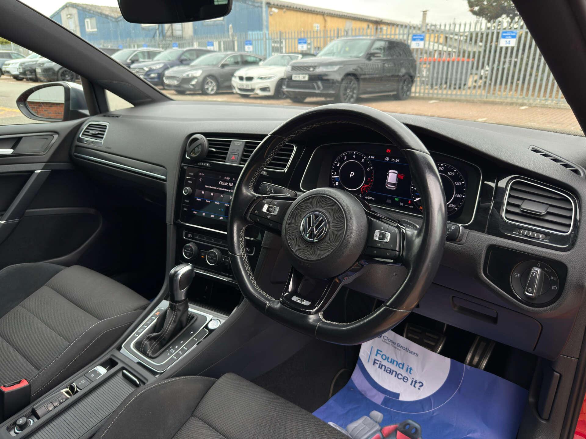 Volkswagen Golf view 15