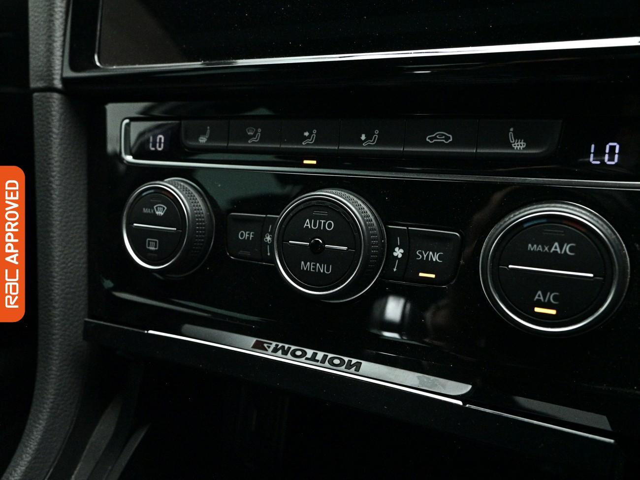 Volkswagen Golf view 15