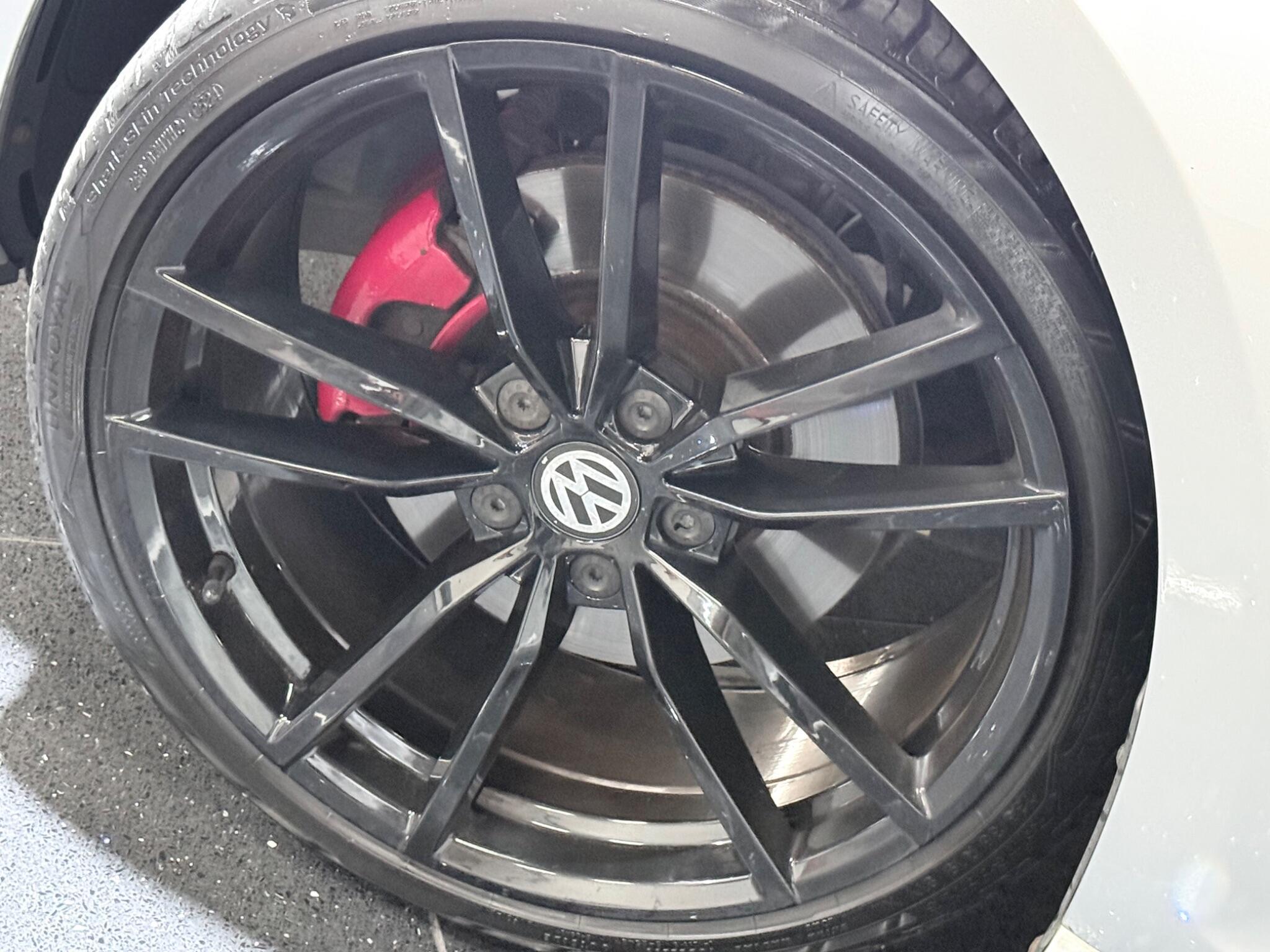 Volkswagen Golf view 62