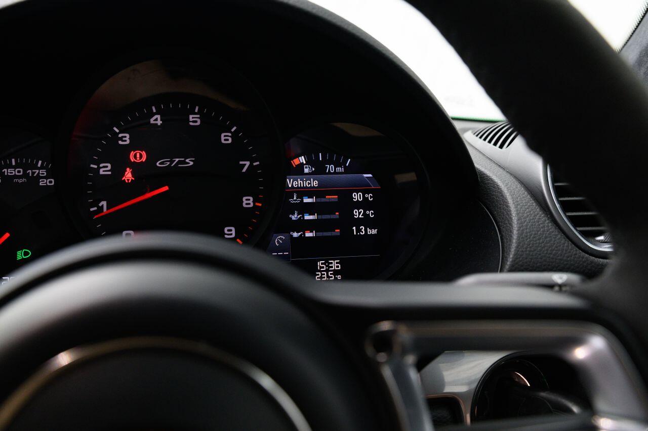 Porsche Cayman view 46